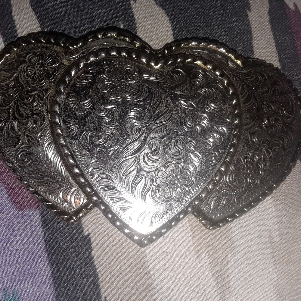 Belt buckle